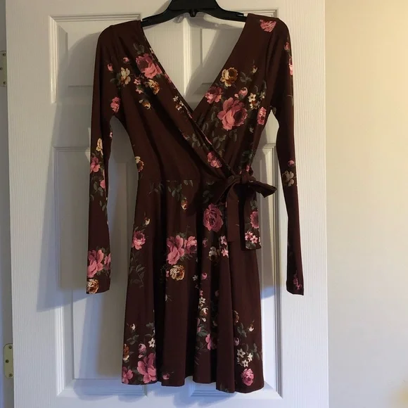 Muave/ pink floral long sleeve midi dress